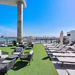 Mvr - Breathtaking Bay Views From Your Balcony